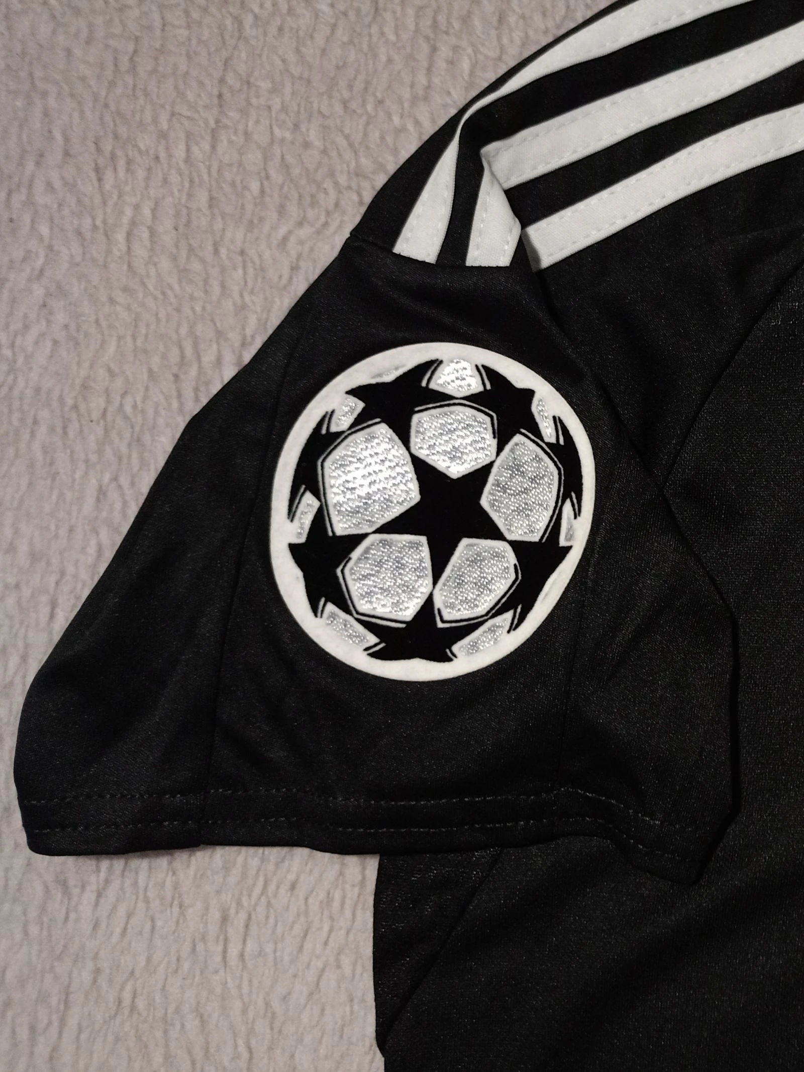 T-shirt de football rétro Real Madrid 2008 / 2009 Raúl (#7) troisième – photo 6